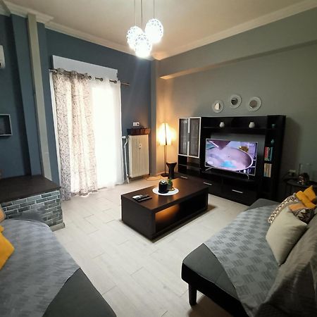 Couple'S Escape Apartment เอเธนส์ ภายนอก รูปภาพ