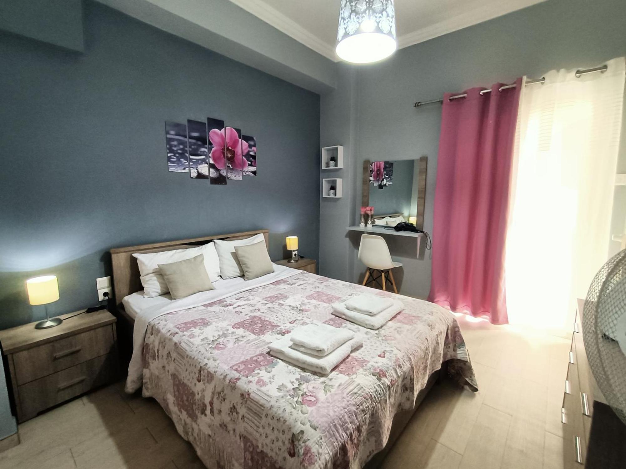 Couple'S Escape Apartment เอเธนส์ ภายนอก รูปภาพ