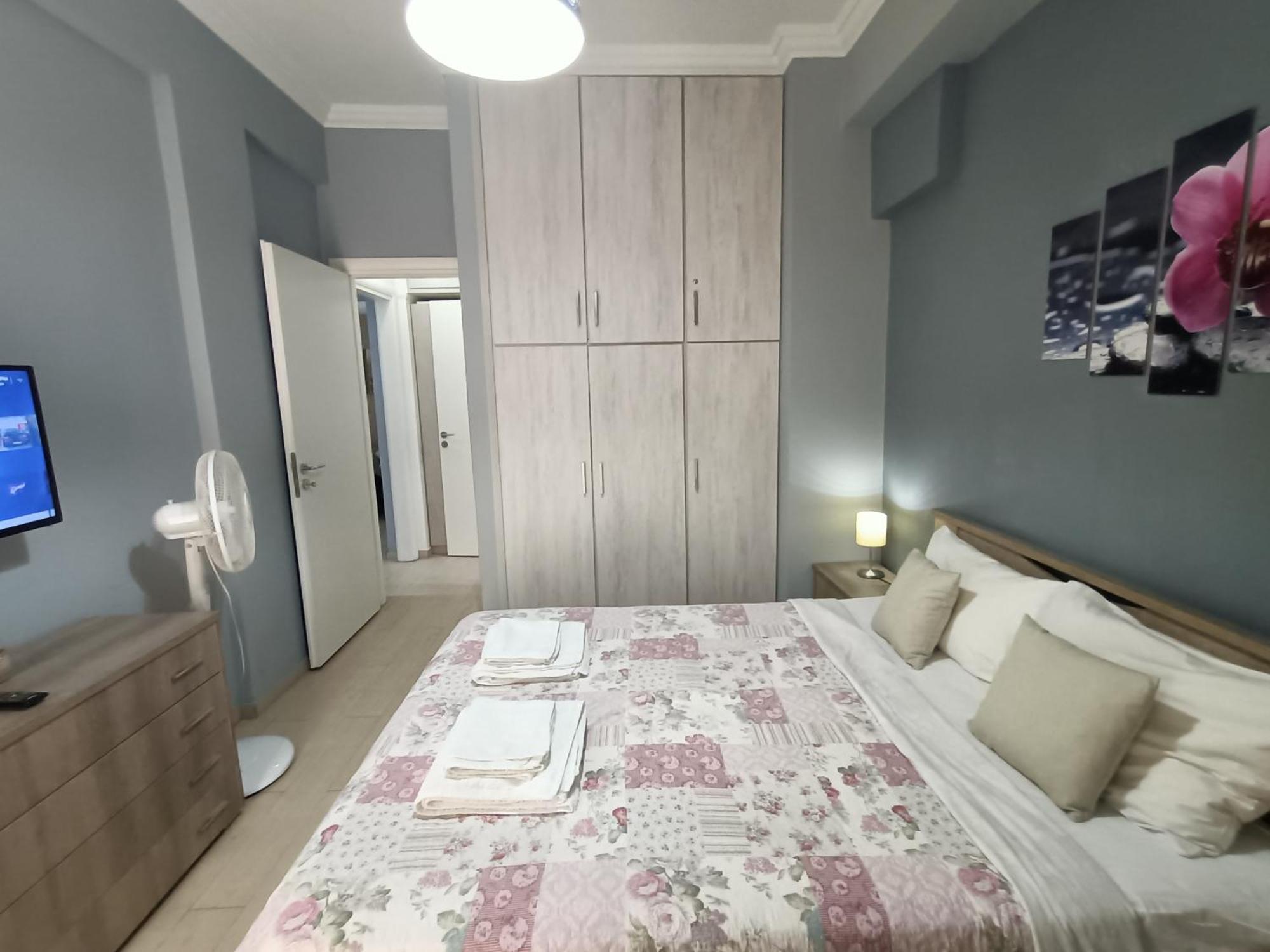 Couple'S Escape Apartment เอเธนส์ ภายนอก รูปภาพ