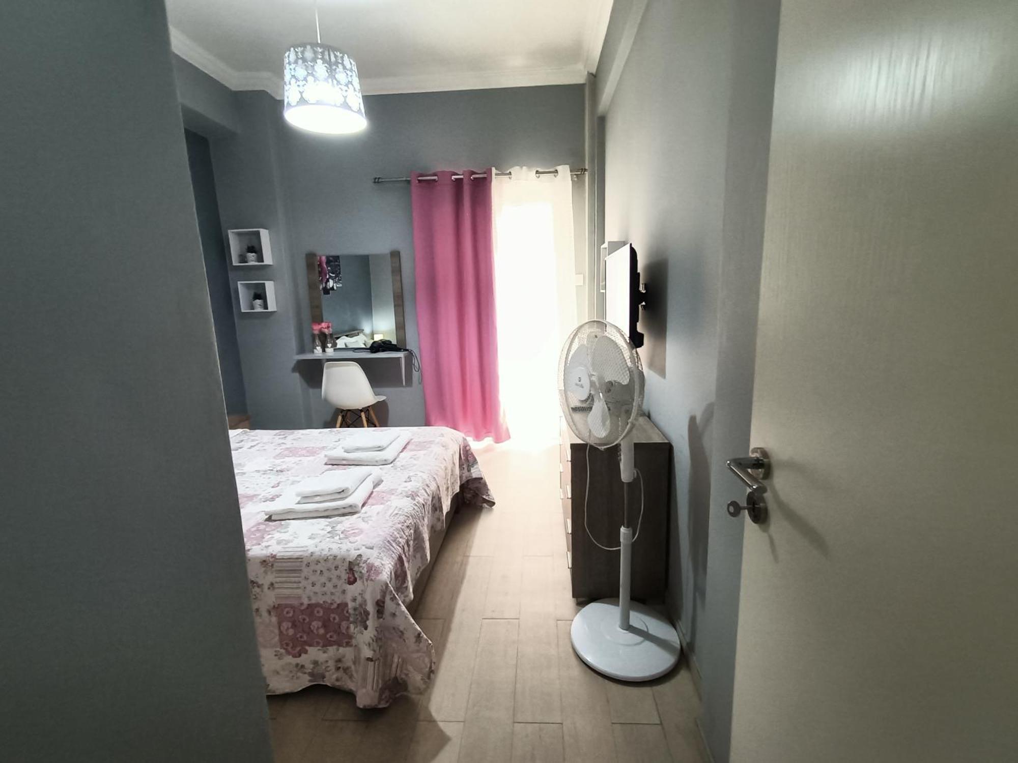 Couple'S Escape Apartment เอเธนส์ ภายนอก รูปภาพ